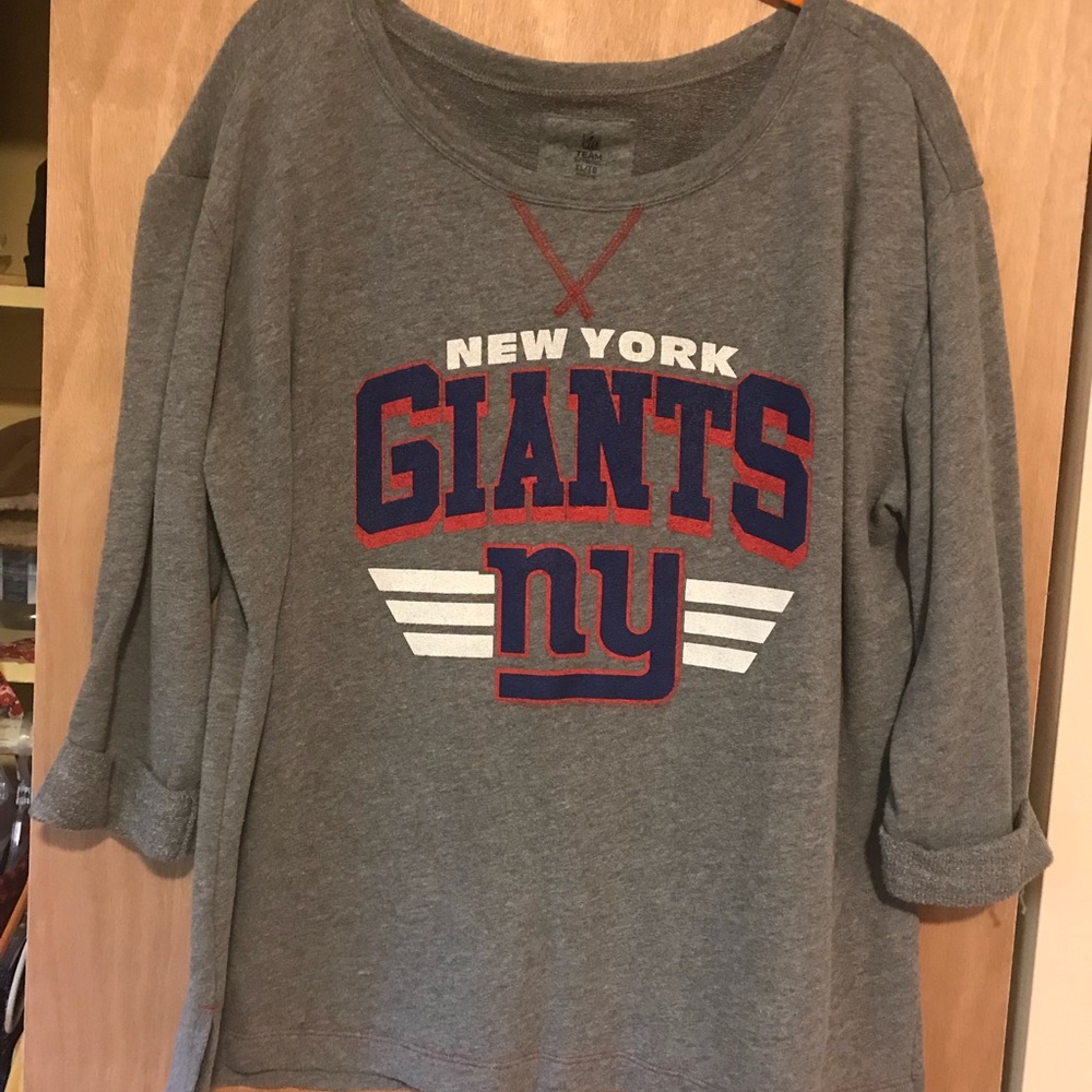 NY Giants oversized sweatshirt. Women’s XL.